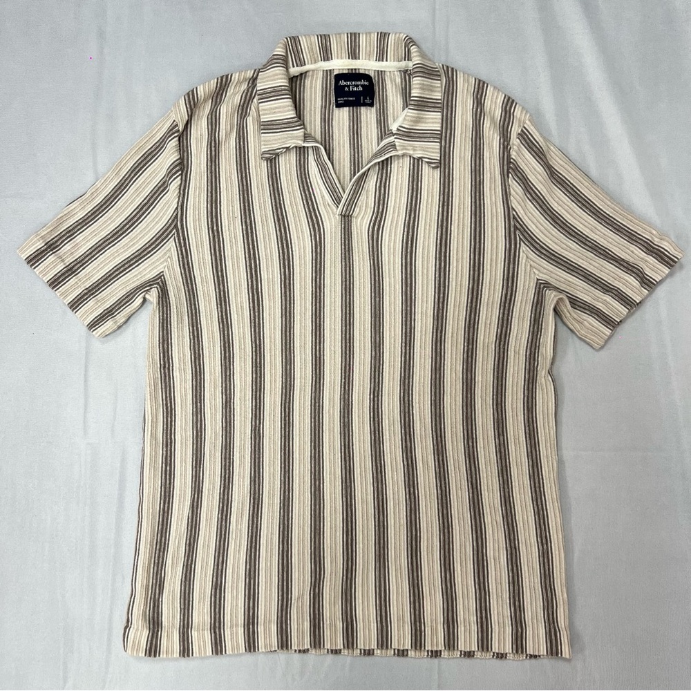 Abercrombie & Fitch Cream and Black Lightweight Sweater Polo Shirt